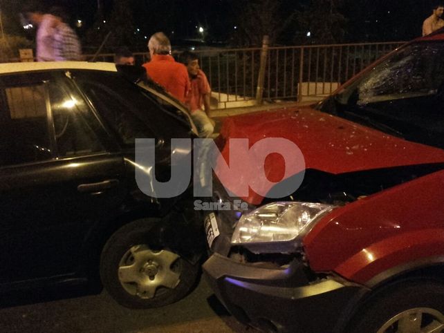 Chocaron siete vehículos en el viaducto Oroño y una mujer resultó lesionada
