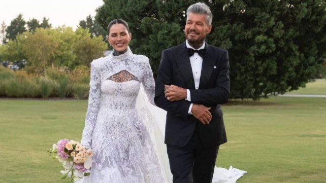 Marcelo Tinelli junto a su hija camino al altar