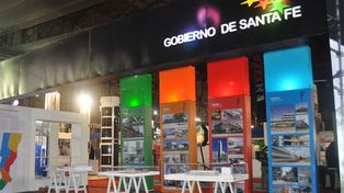 Distinguen a Santa Fe en Expocon por las obras públicas para la salud