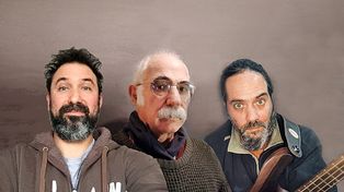 Leo Maslíah, en el centro de la imagen, comanda Alter Trío, que se presenta el sábado en Lavardén.
