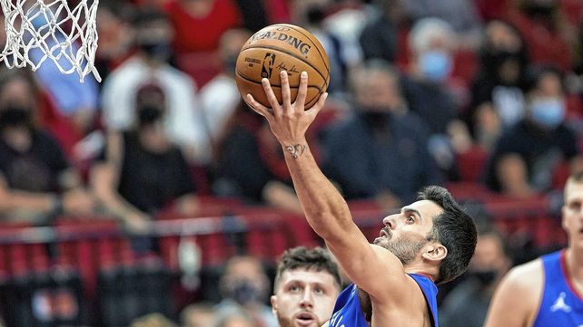 Facundo Campazzo rozó el triple-doble en la victoria de Denver sobre Portland.&nbsp;