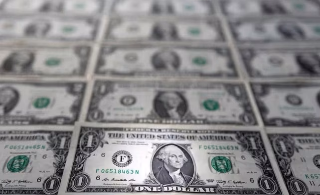 El dólar blue en el subibaja: cotizó en forma errática en medio de los allanamientos