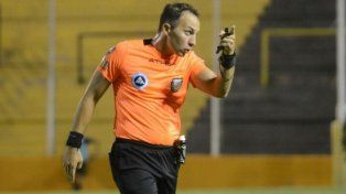 El árbitro Lucas Comesaña denunció amenazas y suspendió el duelo entre Gimnasia de Jujuy y Deportivo Madryn