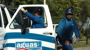 El debate por el aumento del agua llega a Santa Fe
