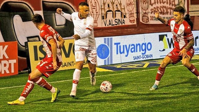 Unión está mejor posicionado en la tabla de los segundos tiempos.