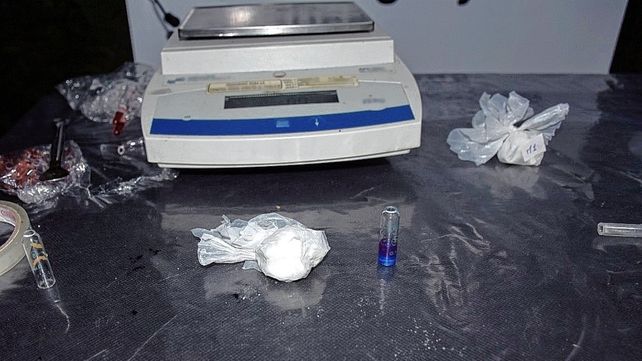Gendarmería los descubrió con cocaína en un remís