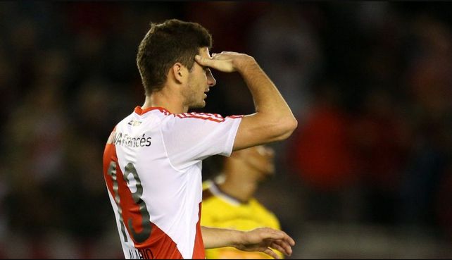 Valencia se interesó en Lucas Alario y Colón se ilusiona