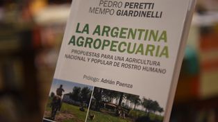 Un libro de agricultura nacional y con rostro humano