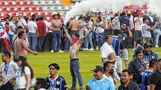 Querétaro jugará un año a puertas cerradas