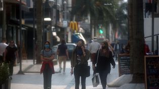 Nuevas medidas: reabren comercios y bares, y los vehículos podrán circular hasta las 20
