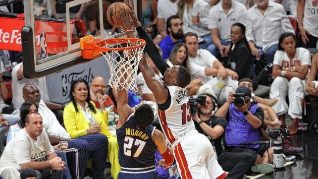 Denver Nuggets venció como visitante a Miami Heat y está 3-1