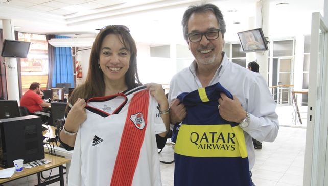 Sonia Fernández y Víctor González en la redacción de Diario UNO.&nbsp;