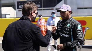 Tom Cruise felicitó a Lewis Hamilton por su victoria en el Gran Premio de Gran Bretaña.