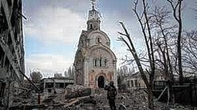 Rusia bombardeó una mezquita en Mariupol, donde se refugiaban 86 personas