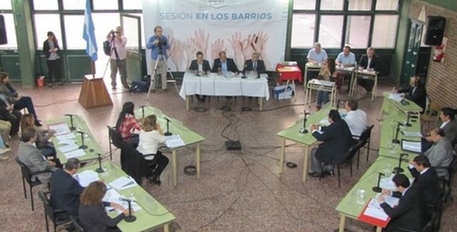 Sesión en los barrios. En 2012 se llevó a cabo una modalidad similar a la que se implementará ahora.
