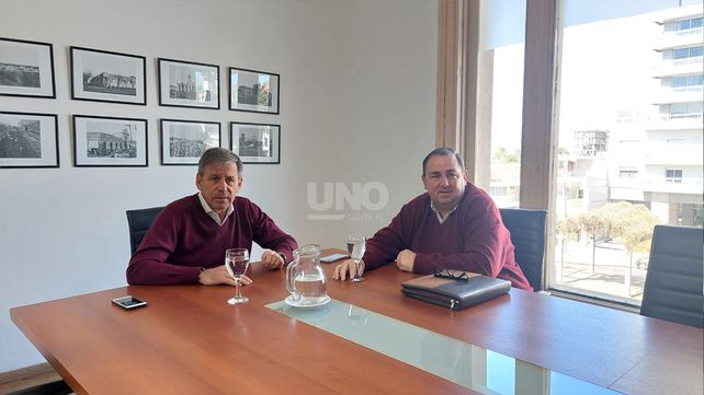 Vestidos iguales. Jaton y Poletti dieron inicio a la transición