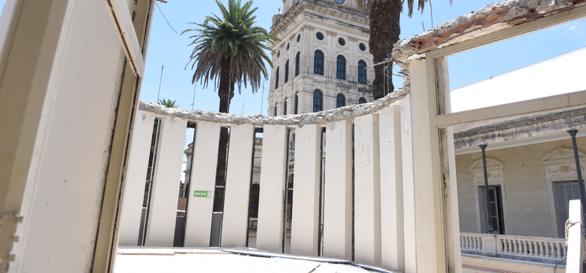 Cómo es la restauración, detalle por detalle, de la Facultad de Derecho de la UNR