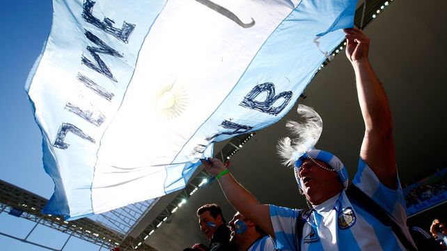 Sufriendo, a pura garra y corazón, Argentina venció a Suiza y está en cuartos