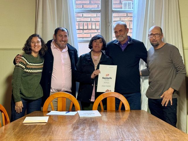 Familias de Maggiolo recibieron las escrituras de sus casas tras años de espera