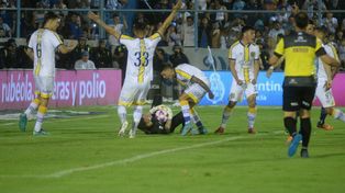 Enorme desahogo. El penal es atajado por Servio y&nbsp;Central festeja. Empate en Tucumán.