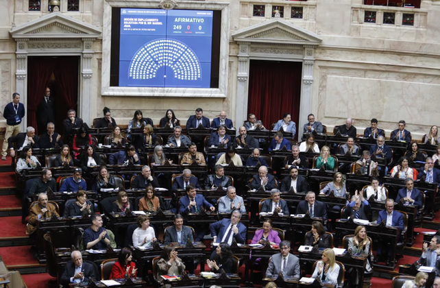 La oposición impuso condiciones durante la sesión y se llevó los laureles.