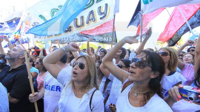 Demanda. Los docentes piden que se rediscuta la pauta salarial.