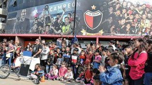 La colecta Los Reyes son de Colón llega al Roque Otrino