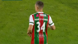 Regreso oficial. Marco Ruben, con la 34 en su dorsal, debutó en Deportivo Maldonado.