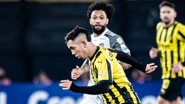 Peñarol se hizo fuerte ante Mineiro y ahora Central debe ganar todo lo que le queda.
