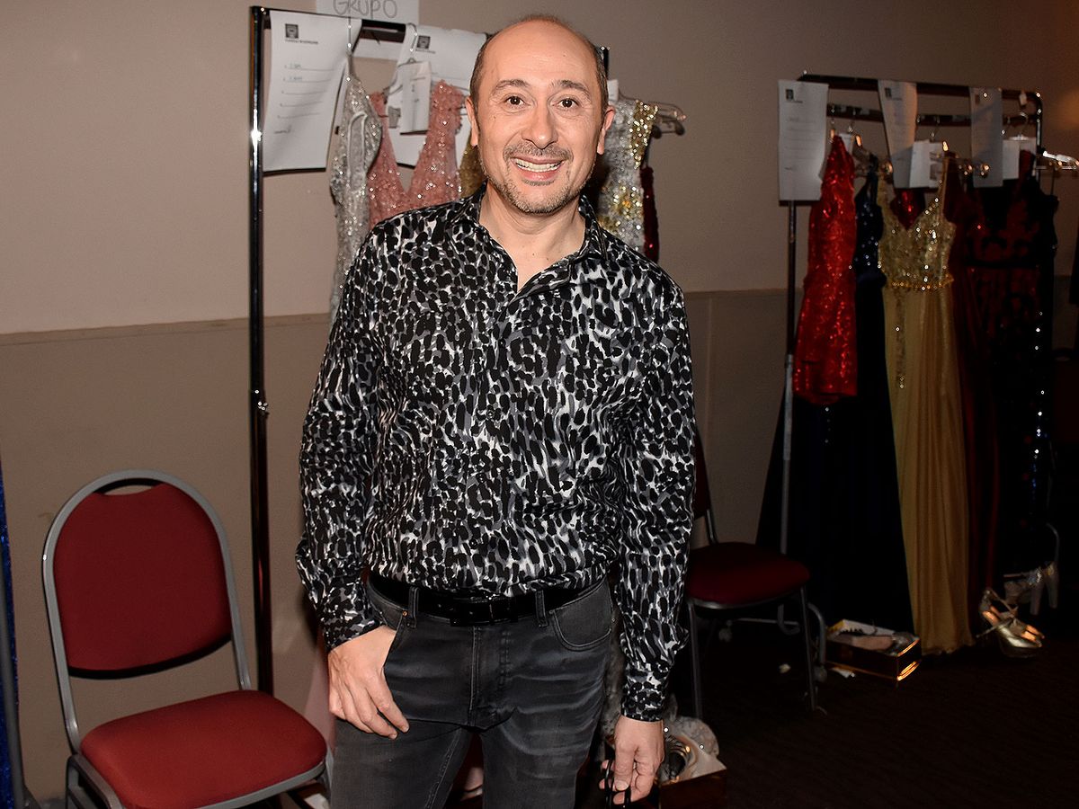 Claudio Cosano, el diseñador de moda que vestirá a la mamá y a la hermana  de Messi