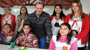 Bordet inauguró un centro recreativo para el turismo social