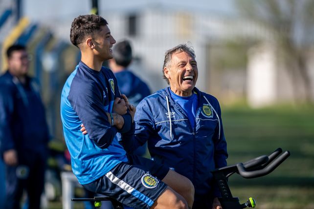 Veliz se entrenó en Central ya el jueves por la mañana y eso le dibujó una sonrisa al Miguel Angel Russo.