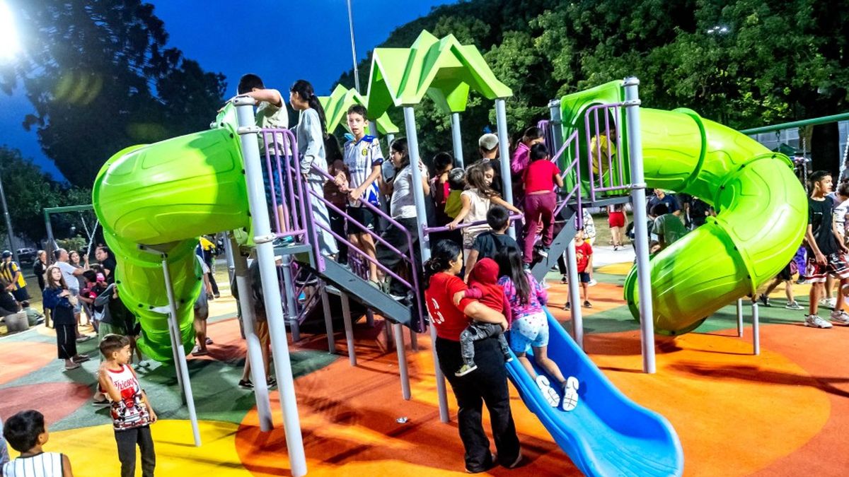 El programa de renovación de plazas ya terminó 9 obras y va por otras 20
