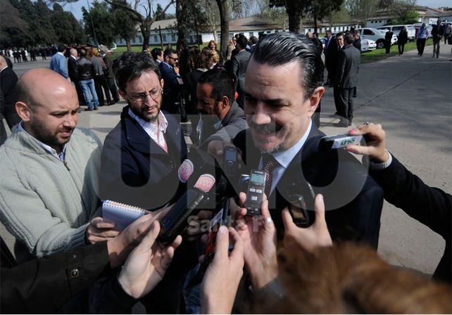 Explicaciones. Las dio el ministro político