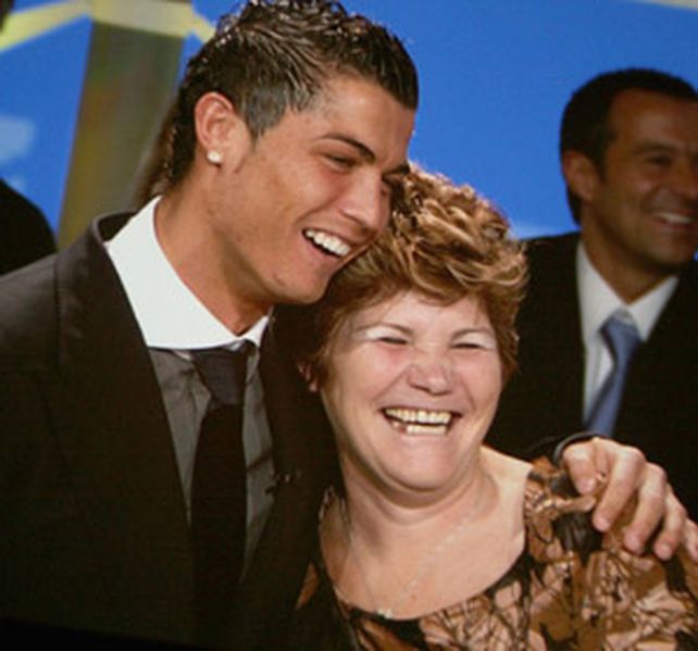 Mama cristiano hot sale ronaldo