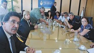 Sileoni anunci&oacute; que convocar&aacute; a los gremios docentes a paritarias para principios de febrero