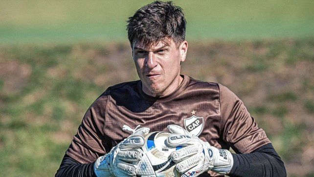 Brian Bustos, el arquero entrerriano que buscará su debut en Primera División