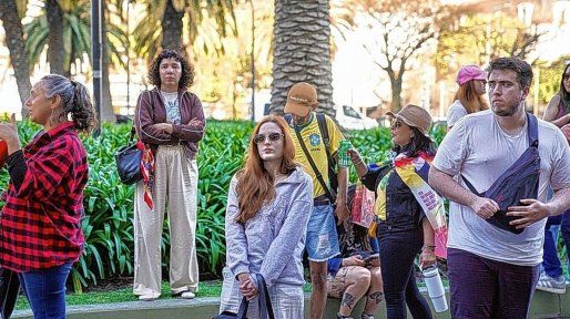 Incidentes y un detenido frente a la embajada de Brasil en la ciudad de Buenos Aires