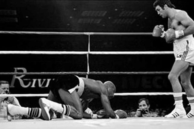 30 de marzo de 1984. Martillo mostró su fuerte pegada ante Hagler