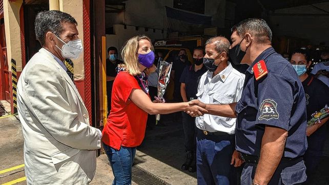 Stratta y funcionarios escucharon demandas de los Bomberos
