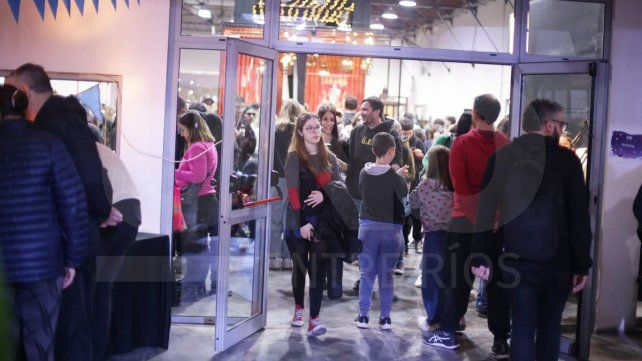 La Feria del Libro Paraná Lee continúa en la Sala Mayo hasta el lunes 21