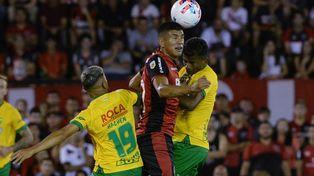 Newells festejó de local en Rosario. La Lepra y un buen arranque.