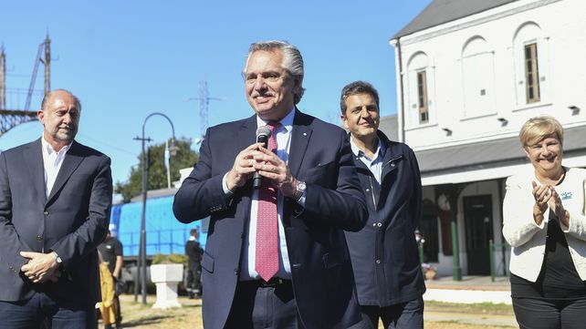 Alberto Fernández dijo que no se va a parar la obra pública