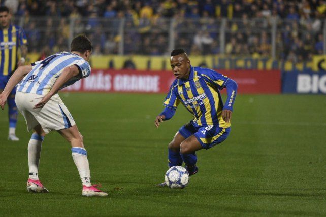 Jaminton Campaz es el futbolista más vendible que tiene Central. Comenzó el torneo en un buen nivel.