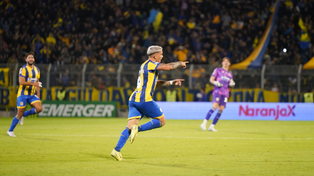 Central recuperó a Enzo Copetti quien anotó en los últimos dos partidos y este sábado quiere repetir.