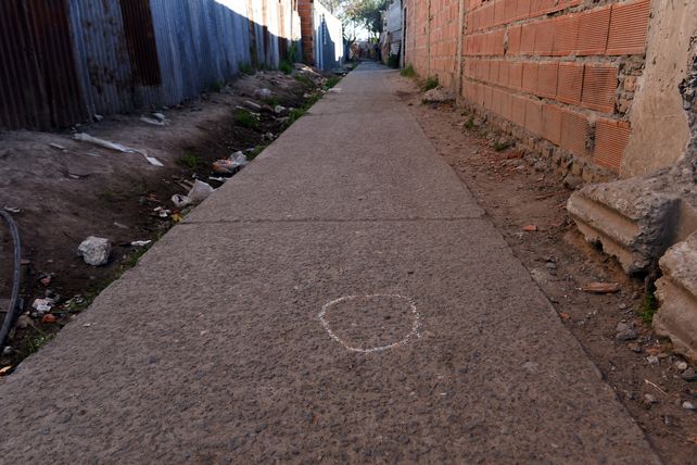 El pasillo donde vivía y asesinaron a Cristina "La gringa" Fernández el pasado 30 de julio.