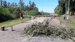 Vecinos de Santo Tomé cortan el acceso norte