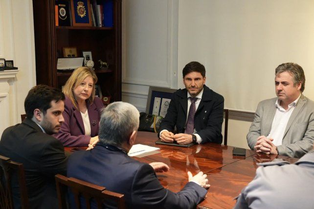 Pullaro se reunió con Monteoliva: Avanzamos en nuevos desafíos y objetivos para la seguridad de Santa Fe