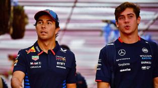 Checo Pérez y Franco Colapinto mantienen una buena relación entre pilotos.