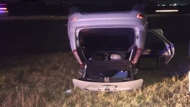 Los ocupantes del auto sufrieron heridas muy leves